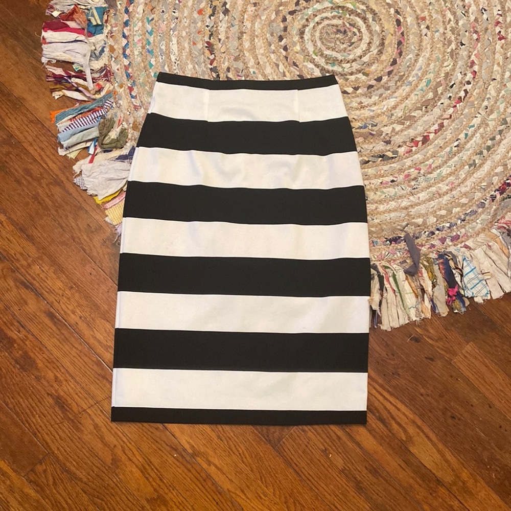 Dainty Jewells, striped, pencil skirt.